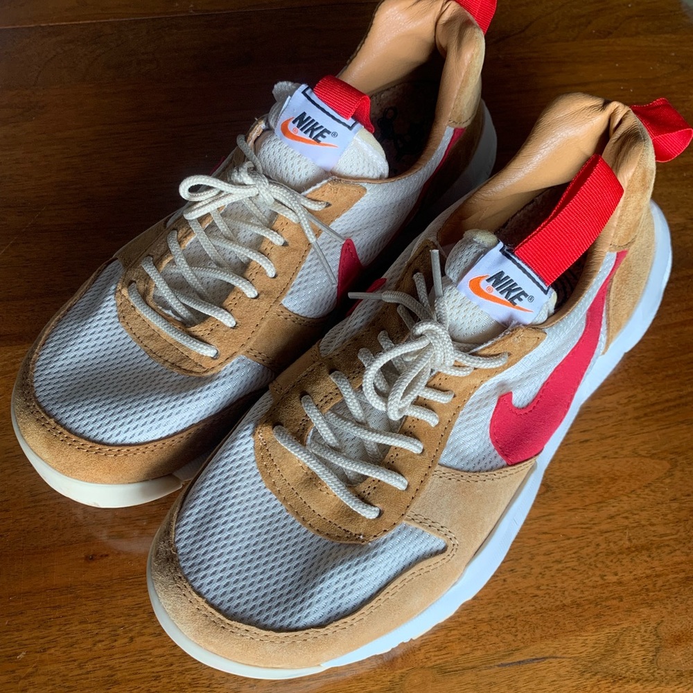 Nike Tennis Shoes